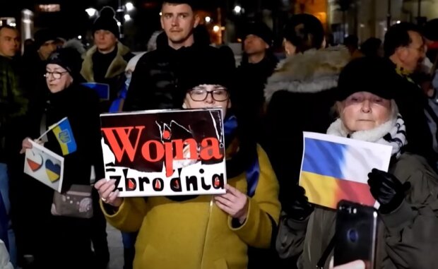 Неадекватна полячка закликала лінчувати українців: Причиною стали жовото-блакитні кульки