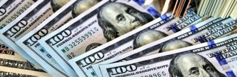“Долар перетнув червону межу, курс валют приголомшує всіх в Україні сильним ризиком”