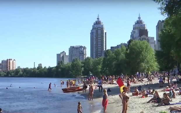 Плавитися буде навіть асфальт: в Україну суне 42-градусна спека