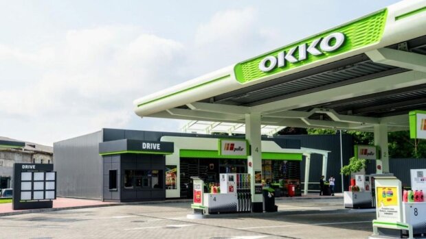 Мережа ОККО заправила автівки українців невідомою жижою: “Це не бензин”. Власники вимагають компенсацію