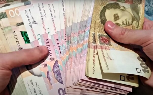 Українці можуть отримати додаткову допомогу 6660 гривень: Що потрібно зробити
