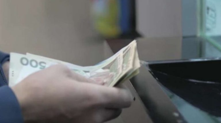 Українців попередили про великі штрафи з 15 серпня: кого змусять заплатити від 3332 грн