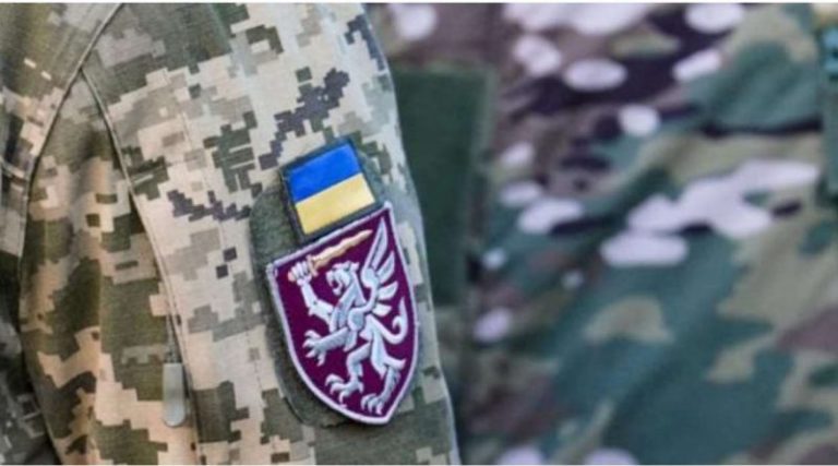 В Україні пропонують карати за образу військових: Що “світить” кривдникам