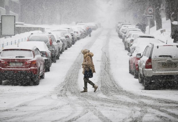 “Несамовитий мороз у майже -10 градусів несеться в Україну, ці області засипле жахливий снігопад”: синоптики про дощ і вітер