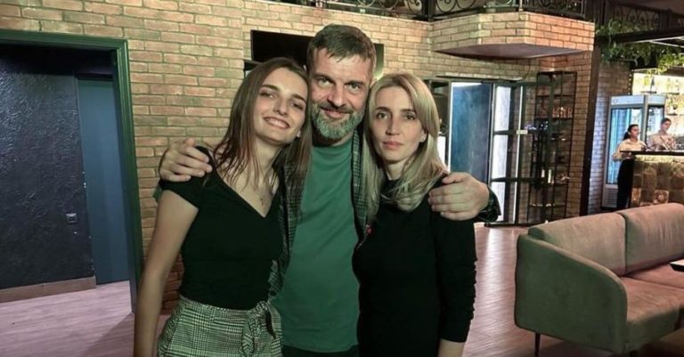 Захисник Михайло Діанов возз’єднався з дружиною після розлучення і показав їхні щасливі фото з донькою