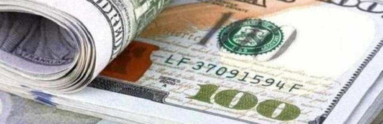 Курс валют в Україні наближається до рубежа неповернення, це змінить в обмінниках все в кінці січня: що буде з доларом