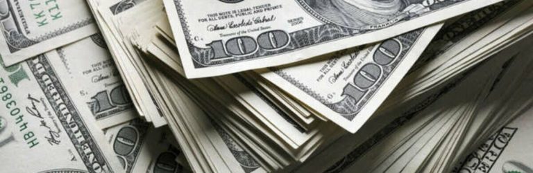Долар зробив щось неймовірне, курс валют мчить до фіналу: чи варто бігти в обмінники, ціни на все полетять вгору