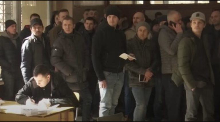 Мобілізація в Україні: що загрожує ухилянтам та чи можуть їх знову призвати на фронт