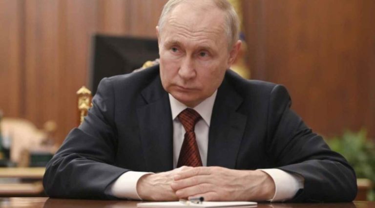 Путін пригрозив країнам Балтії за те, що там “росіян викидають за кордон”