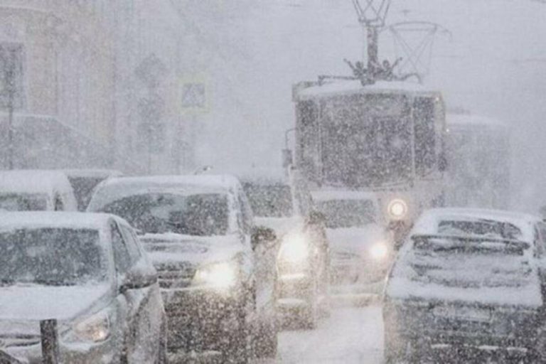 “В Україну пре арктичний холод жахливої сили, мороз у -19 градусів вдарить у 2-х областях”: синоптики про снігопад і дощ