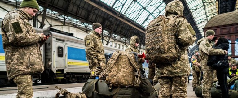 В місяць потрібно мобілізовувати до 40 тисяч чоловіків,- військовий експерт