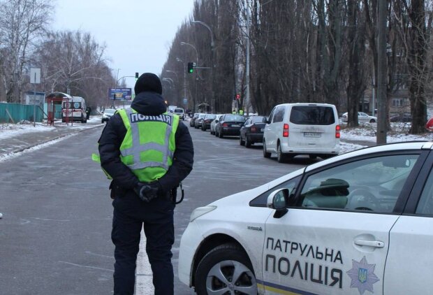 Всім водіям без винятку ліплять штраф 1200 грн: розкрито масову аферу поліцейських
