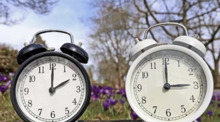 Ви тільки не проспіть! Нова дата переведення годиників на літній час у 2024 році: названий день і година