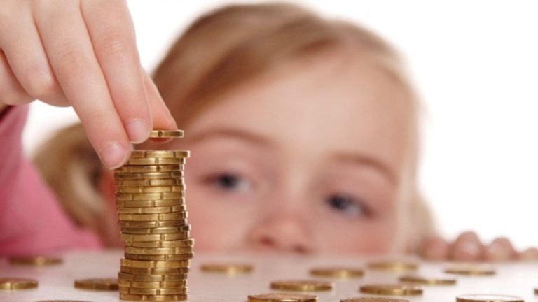Від 6 до 11 тисяч гривень: уряд оновив виплати на дітей