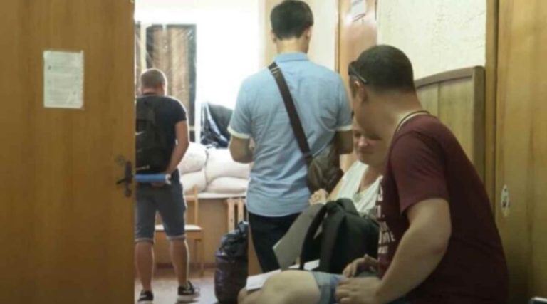 Українців визнають непридатними: оприлюднено перелік хвороб хребта, які звільняють від мобілізації