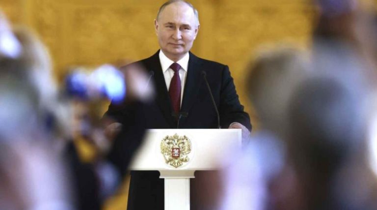 Путіну “на руку” західні санкції: гучна стаття Politico про розвиток подій на фронті