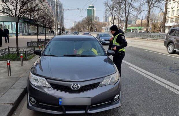На дорозі заплатіть 1700 грн: неспокійних водіїв уже попередили