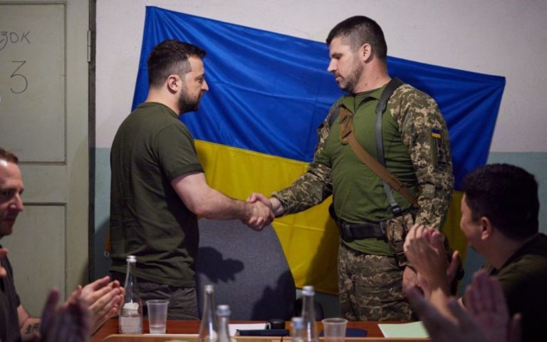 Зеленський призначив нового командувача Об’єднаних сил ЗСУ: що відомо про Гнатова