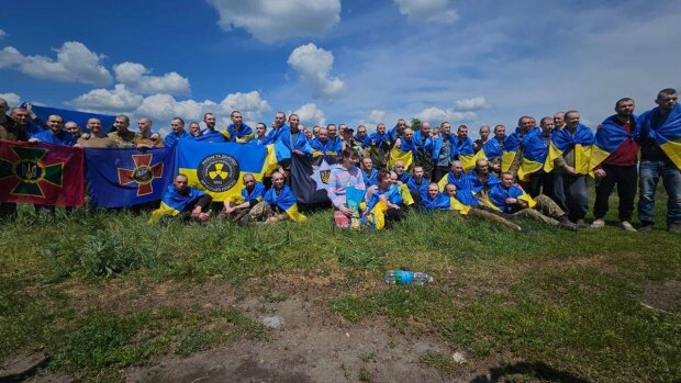 Обмін полоненими: Україна повернула 75 людей – серед них цивільні та захисники “Азовсталі”