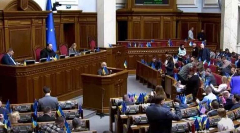 Названо ім’я найбагатшого пенсіонера у Верховній Раді: відомо, яка у нього пенсія